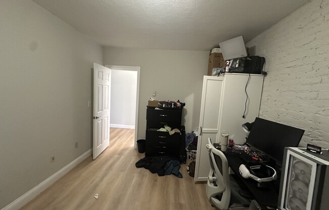 1 bed, 1 bath, $3,500, Unit 405