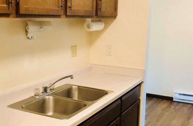 1 bed, 1 bath, 624 sqft, $945, Unit 225