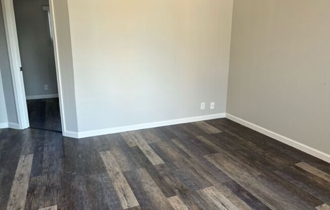 1 bed, 1 bath, 453 sqft, $2,095, Unit 033