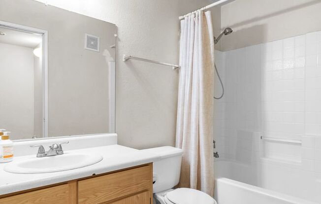 2 beds, 2 baths, $1,275, Unit # 1059