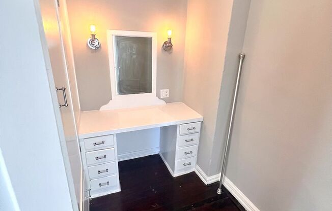 Studio, 1 bath, 500 sqft, $1,749, Unit 410