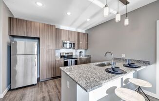 2 beds, 2 baths, 943 sqft, $1,595, Unit 1-301