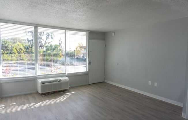 Studio, 1 bath, 500 sqft, $850