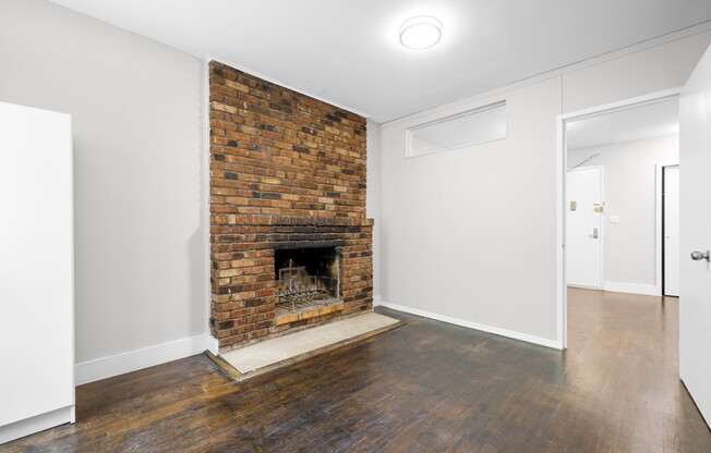 416 W 23 ST
