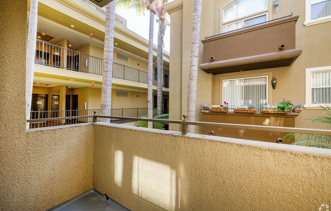Studio, 1 bath, 600 sqft, $2,198, Unit 310a