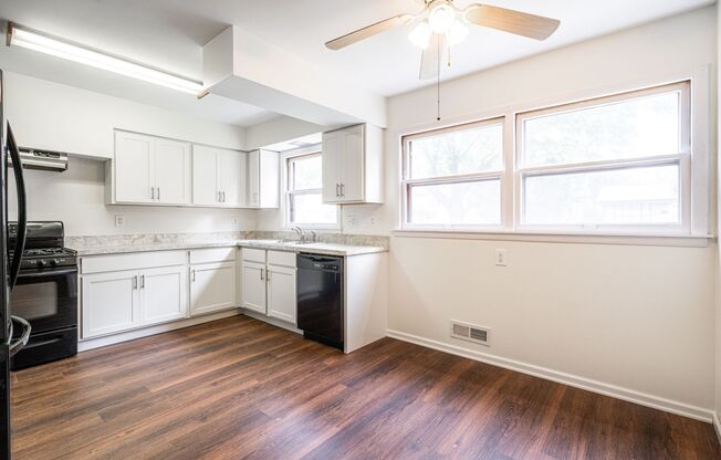 Spacious 3 Bedroom 1Bath Lower Duplex in Perfect Location.