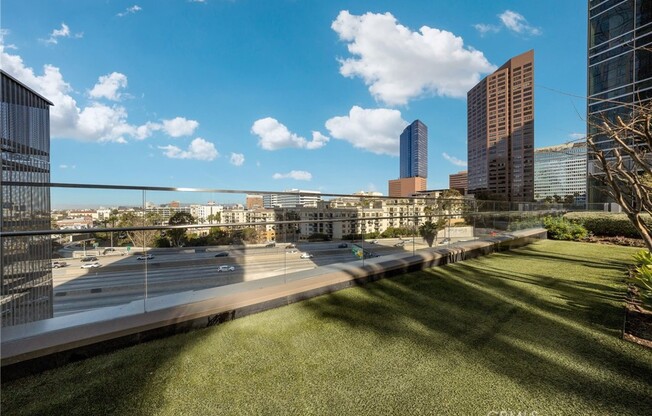 2 beds, 2 baths, 1,305 sqft, $5,150, Unit 2511