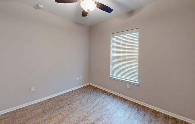 3 beds, 2 baths, 1,175 sqft, $1,899