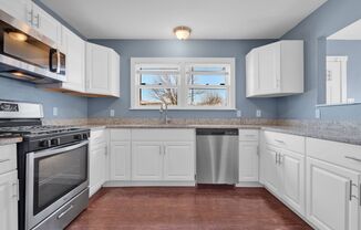 Cozy 3 Bed 2 Bath- Newly Renovated Home in Downtown San Antonio!