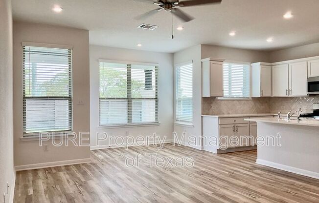 2204 CORNFIELD DR