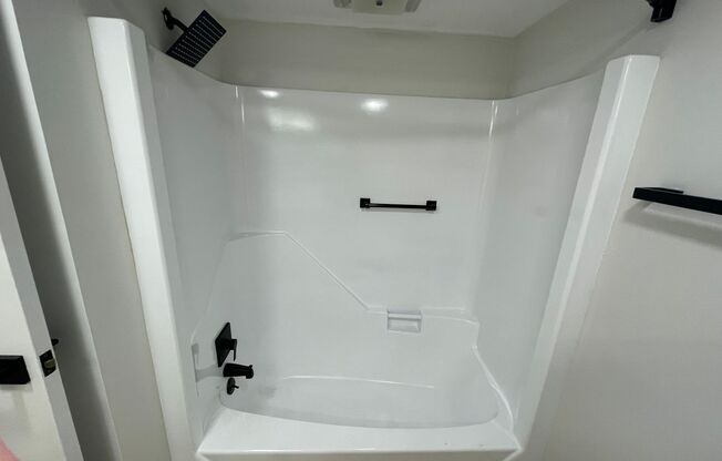 2 beds, 1 bath, $1,795, Unit F01