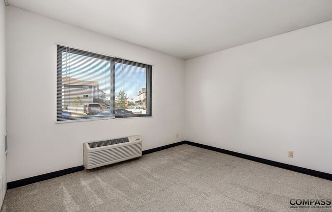 1 bed, 1 bath, 500 sqft, $895, Unit 216