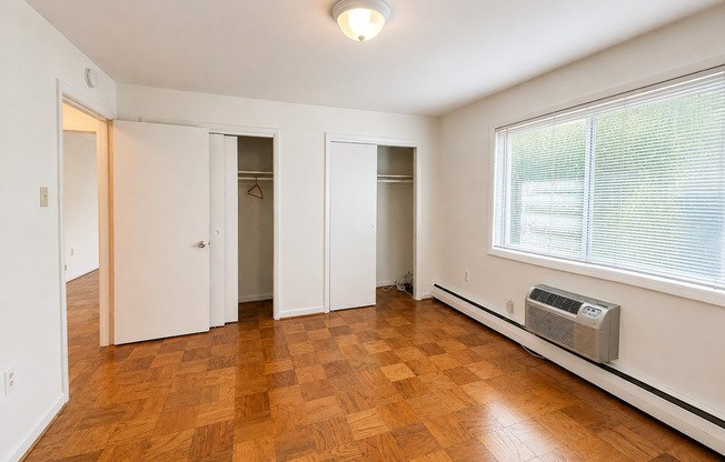 1 bed, 1 bath, 615 sqft, $1,645, Unit 112