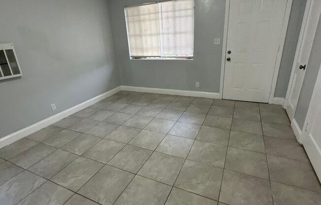 Studio, 1 bath, 600 sqft, $800, Unit 226