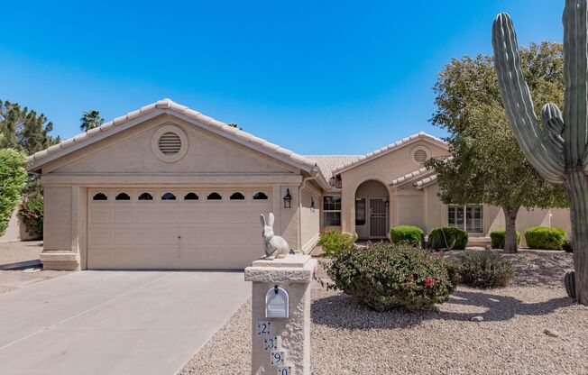 Furnished 3-Bedroom, 3-Bath Home with Private Casita in Oakwood Country Club, Sun Lakes, AZ