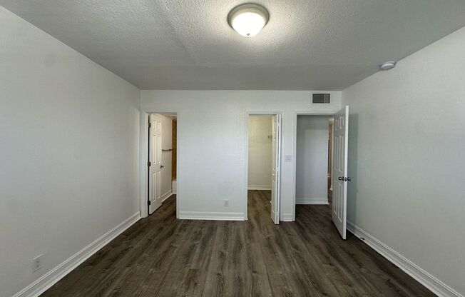 2 beds, 2 baths, 900 sqft, $1,995, Unit 302