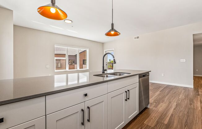 3 beds, 2 baths, 1,281 sqft, $2,199, Unit 1-310