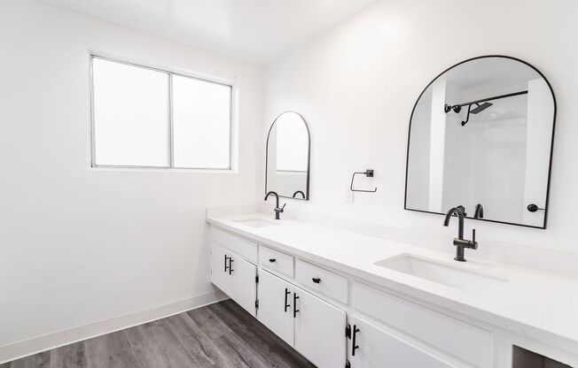 2 beds, 1.5 baths, 1,000 sqft, $2,298, Unit 200