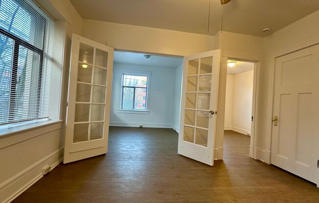 2 beds, 1 bath, 609 sqft, $1,995, Unit 106