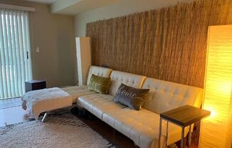 1 bed, 1 bath, $1,999, Unit Unit 4