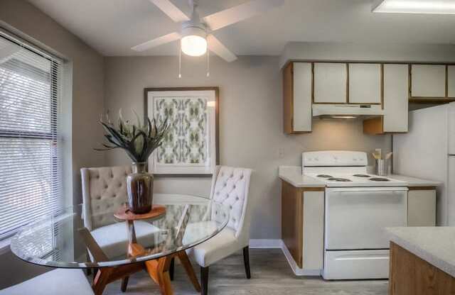 Dining And Kitchen at Waverly Gardens Apartments, Oregon, 97233