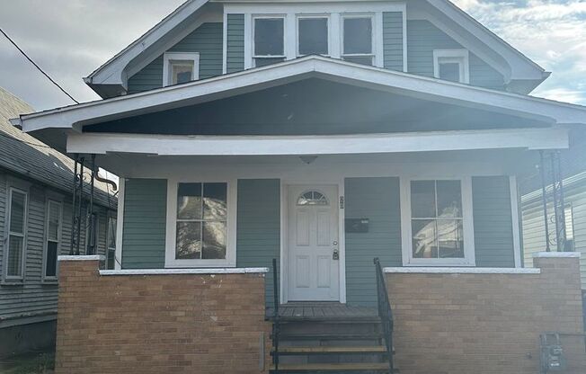 4 Bedroom 1 Bath