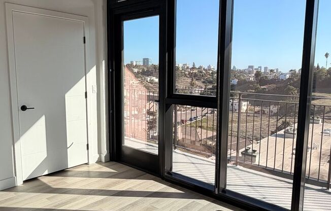 2 beds, 2 baths, 816 sqft, $4,349, Unit 505