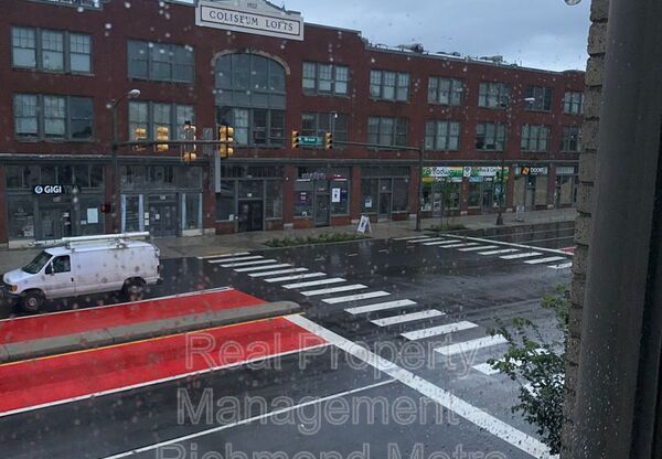 1322 W Broad St