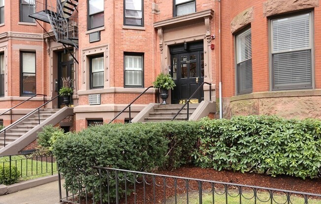 281 Beacon St