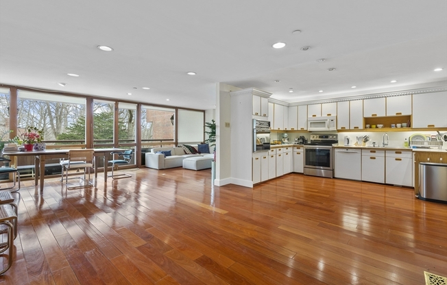 241 PERKINS ST