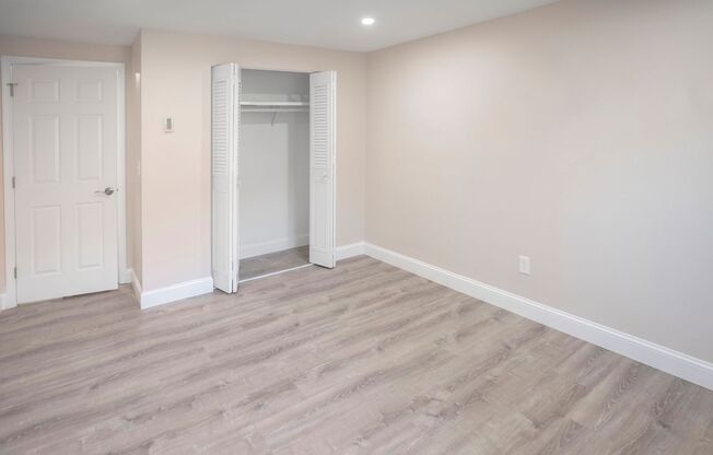 2 beds, 1 bath, 1,050 sqft, $2,600, Unit 71-2