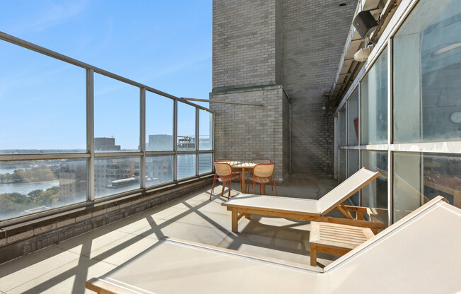 Studio, 1 bath, 480 sqft, $4,100, Unit 4K
