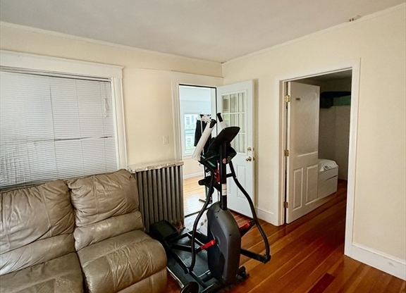 48 ALT FLYNT ST