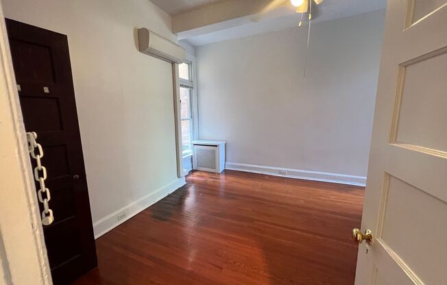 2 beds, 1 bath, 1,200 sqft, $1,750, Unit 3041 N Calvert St A1