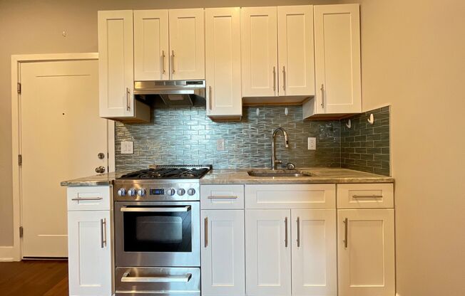 1 bed, 1 bath, $1,395, Unit Apt 18