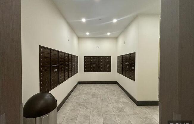 1 bed, 1 bath, $5,600, Unit 6I