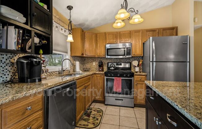 25 WARMAN AVE