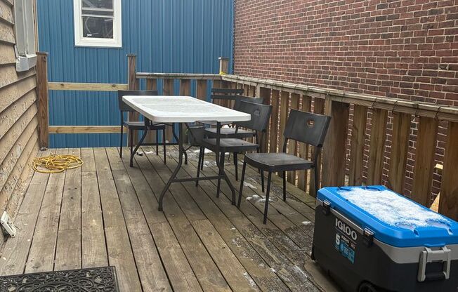 353 Oakland Ave Apt 1 &amp; 2