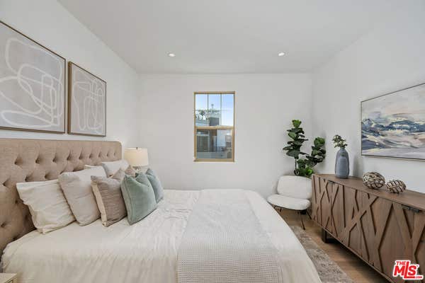 2 beds, 2 baths, 1,120 sqft, $5,295