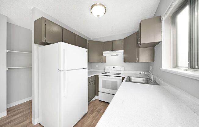 2 beds, 1.5 baths, 846 sqft, $1,495, Unit 07