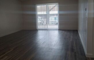 1 bed, 1 bath, 784 sqft, $1,200, Unit 119