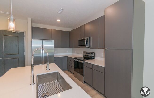 1 bed, 1 bath, 855 sqft, $1,350, Unit YH-3005