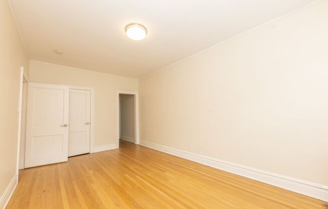 1 bed, 1 bath, 765 sqft, $1,445, Unit 605-2L