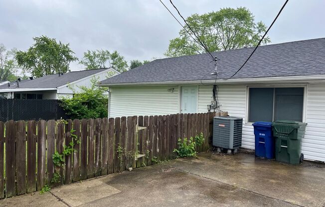 2656 Sherborne Crescent