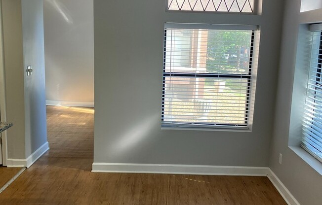 5355 Pershing Ave Apt 3C