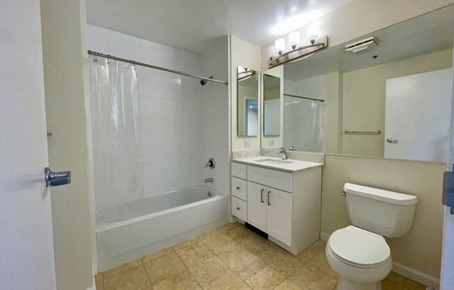 1 bed, 1 bath, 590 sqft, $2,165, Unit 208