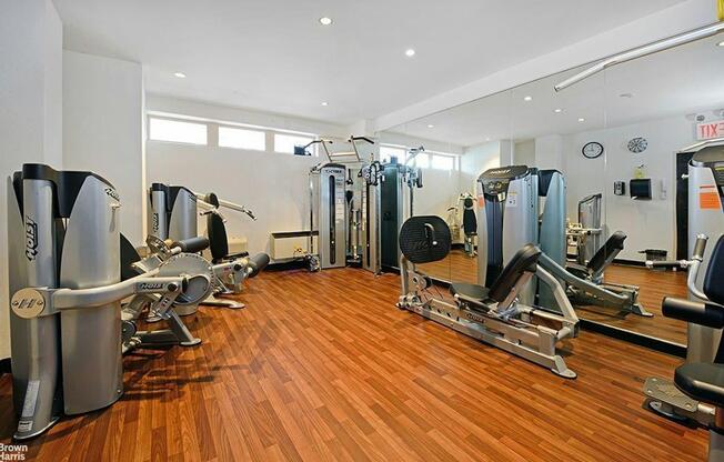 1 bed, 1 bath, $3,950, Unit 8H