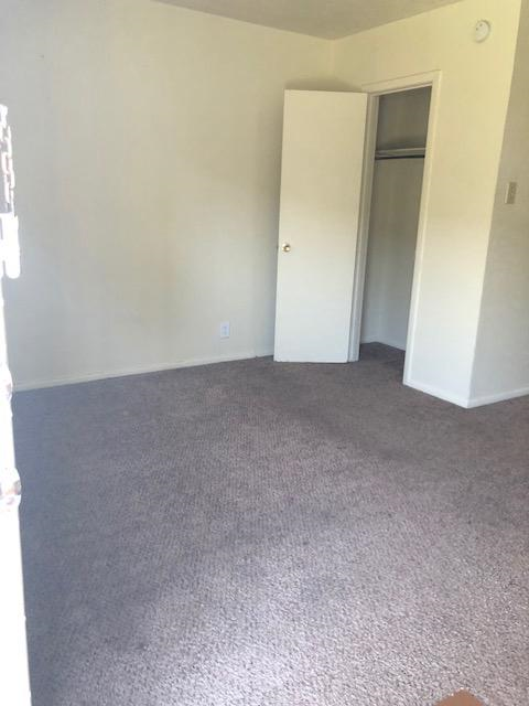 2117 W Hickory