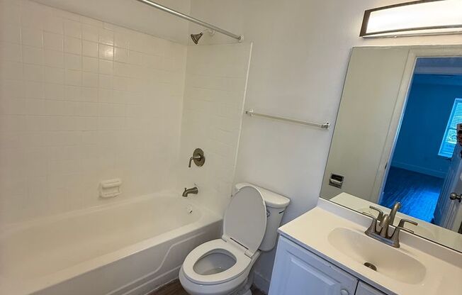 1 bed, 1 bath, 650 sqft, $1,225, Unit 4812-4