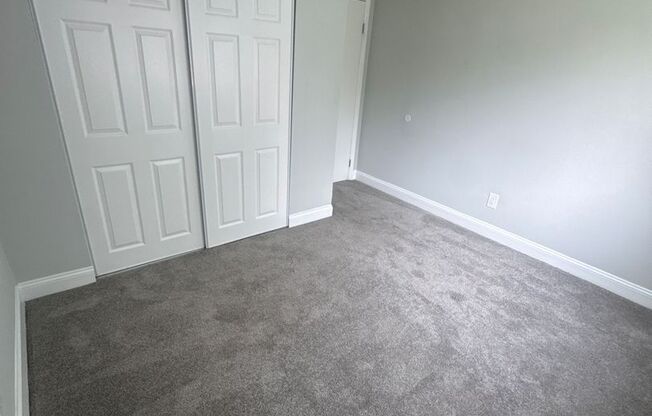 3 beds, 2 baths, 1,300 sqft, $2,440, Unit 3331 #103